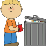 Niño tirando basura en el contenedor